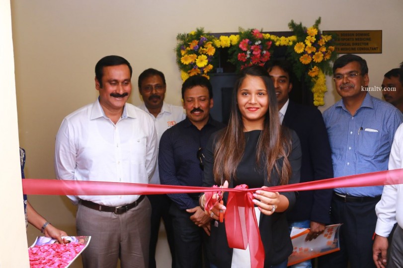 Dipika Pallikal inaugurates S10 Sports Medicine Centre