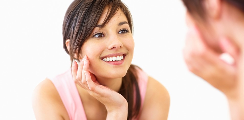 SKINtillating ways to deal with acne and acne scars